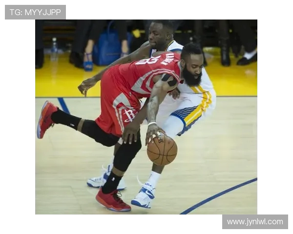 围绕当代篮球运动员成长历程与竞技精神的深度观察与未来展望趋势