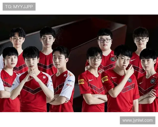 WE与EDG激战正酣两队争锋赛场谁能最终脱颖而出夺得胜利