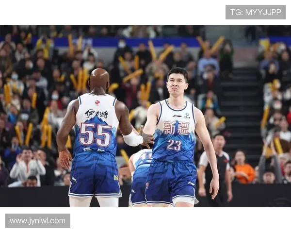 CBA精彩对决广东队与新疆队比赛视频回顾与精彩瞬间分析